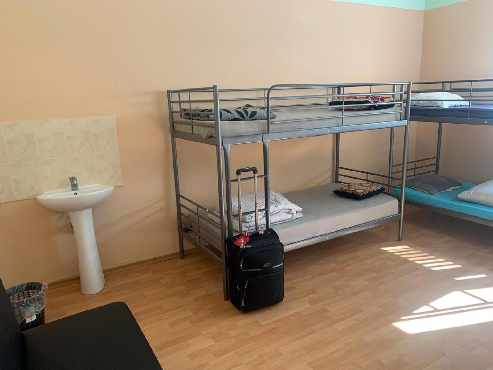 Escobars Backpackers Albergue *